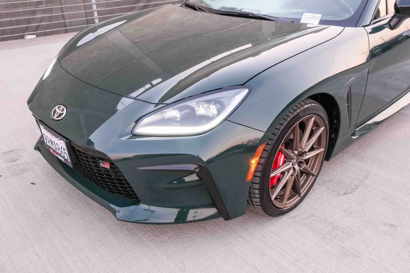 Thumbnail: 2025 Toyota GR86 - 12