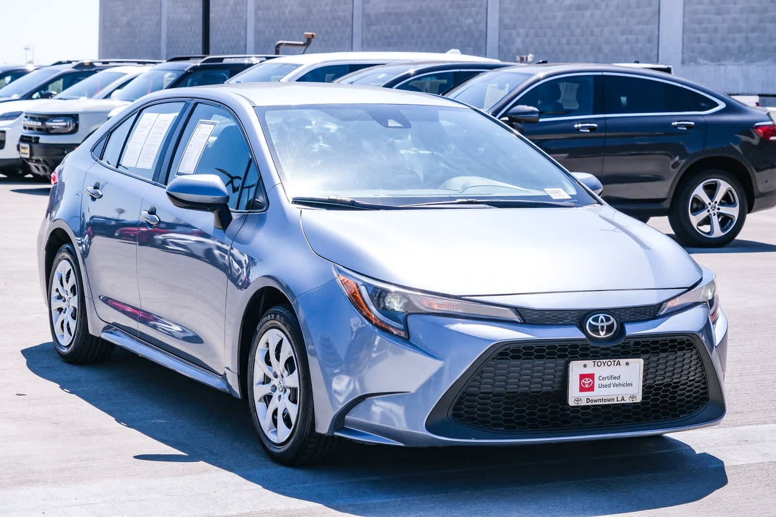 Thumbnail: 2022 Toyota Corolla - 3