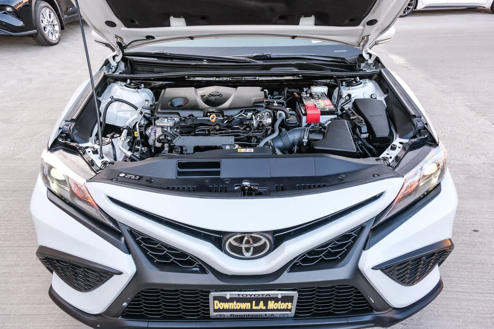 Thumbnail: 2023 Toyota Camry - 28