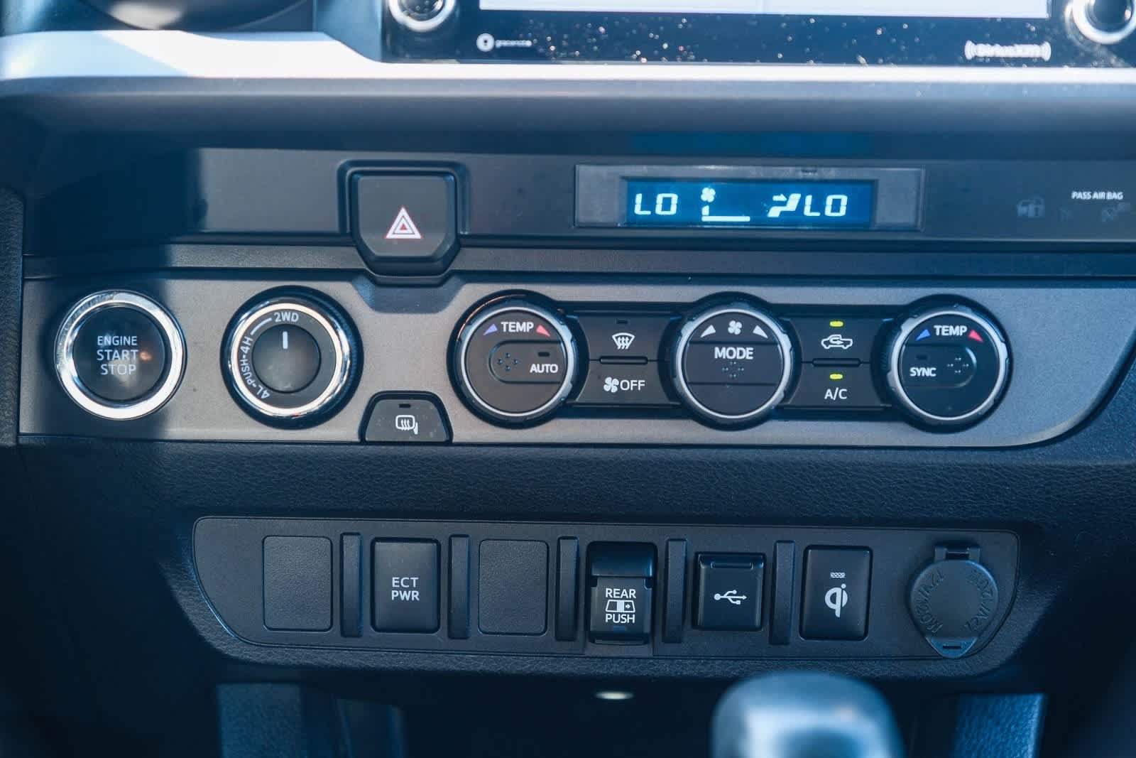 Thumbnail: 2022 Toyota Tacoma - 15