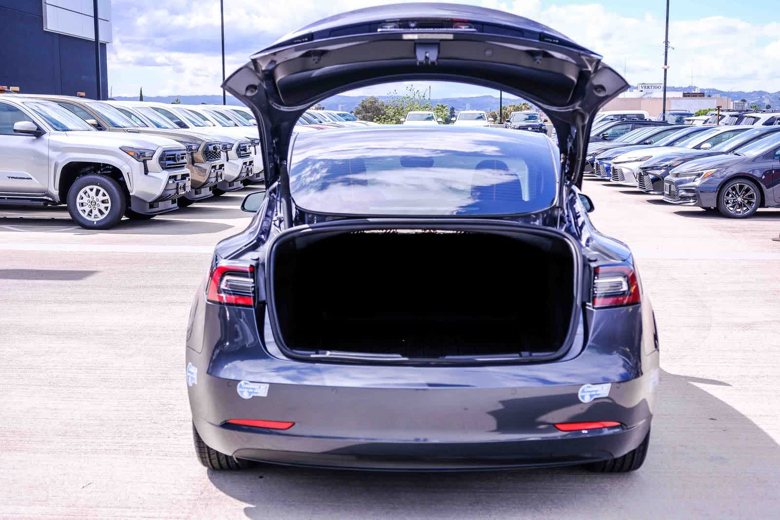 Thumbnail: 2021 Tesla Model 3 - 25