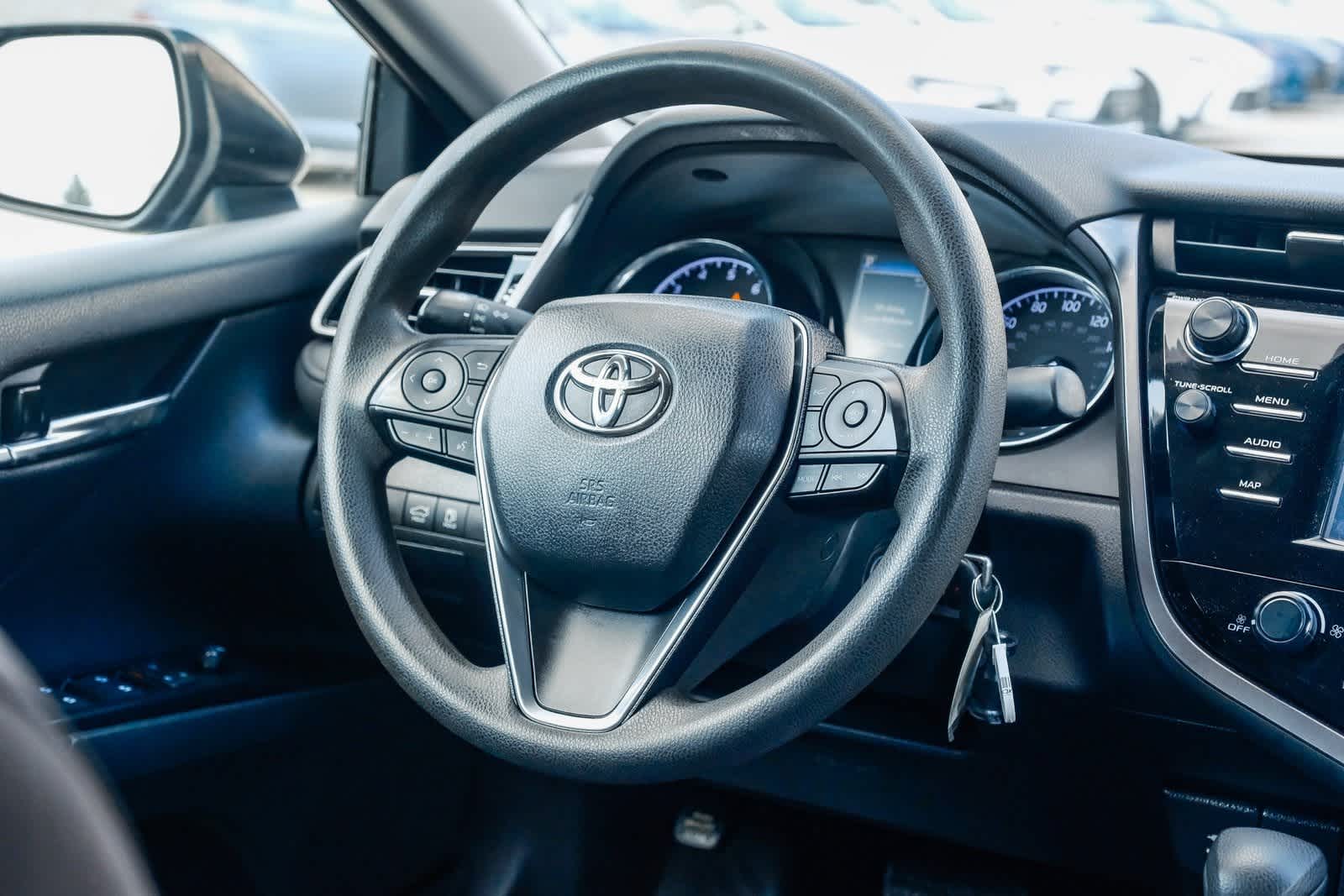 Thumbnail: 2019 Toyota Camry - 16