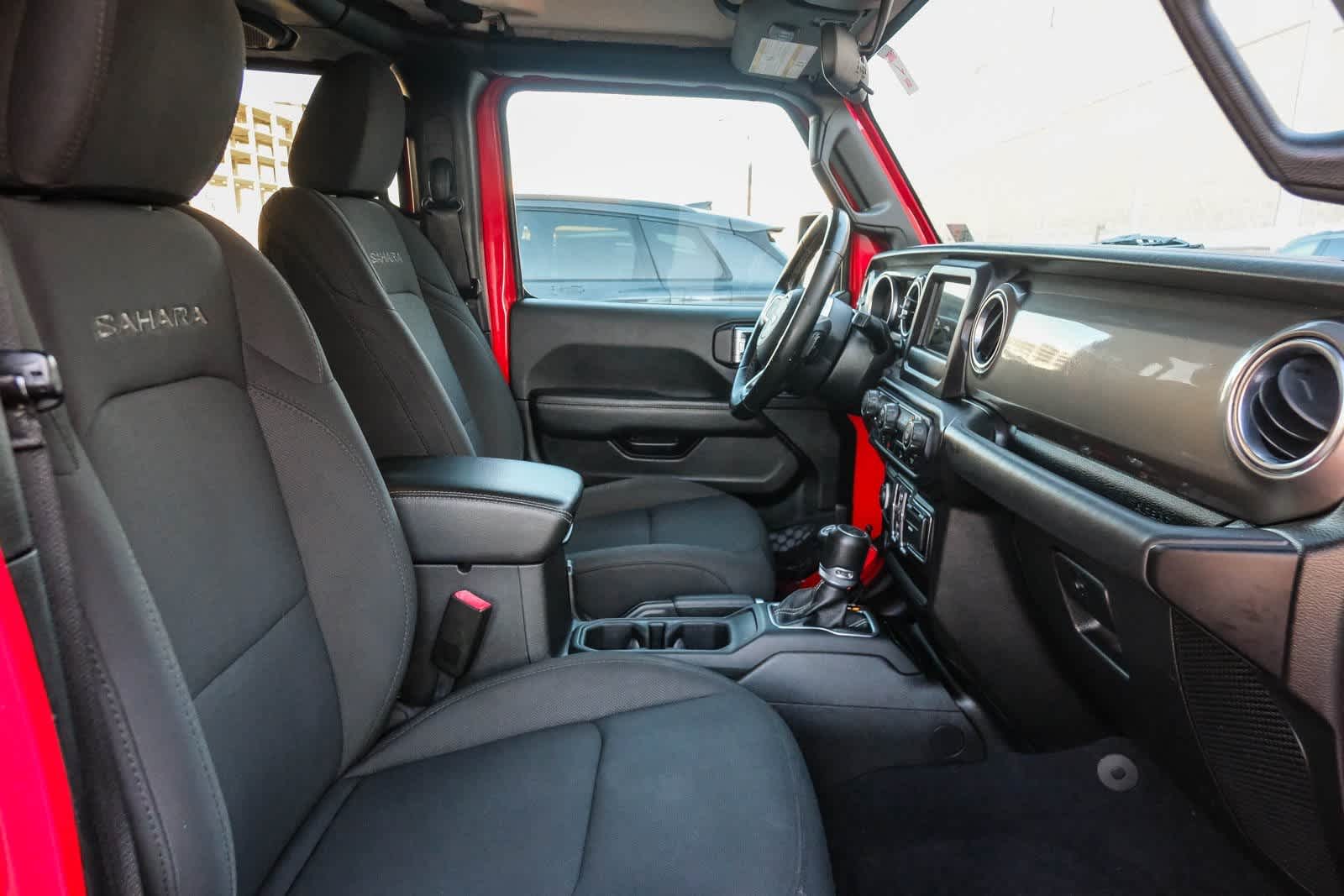 Thumbnail: 2020 Jeep Wrangler - 14
