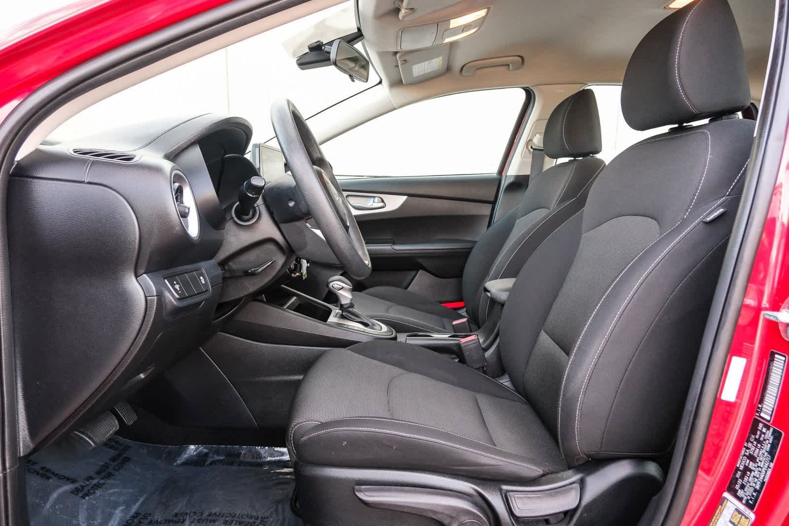 Thumbnail: 2023 Kia Forte - 19