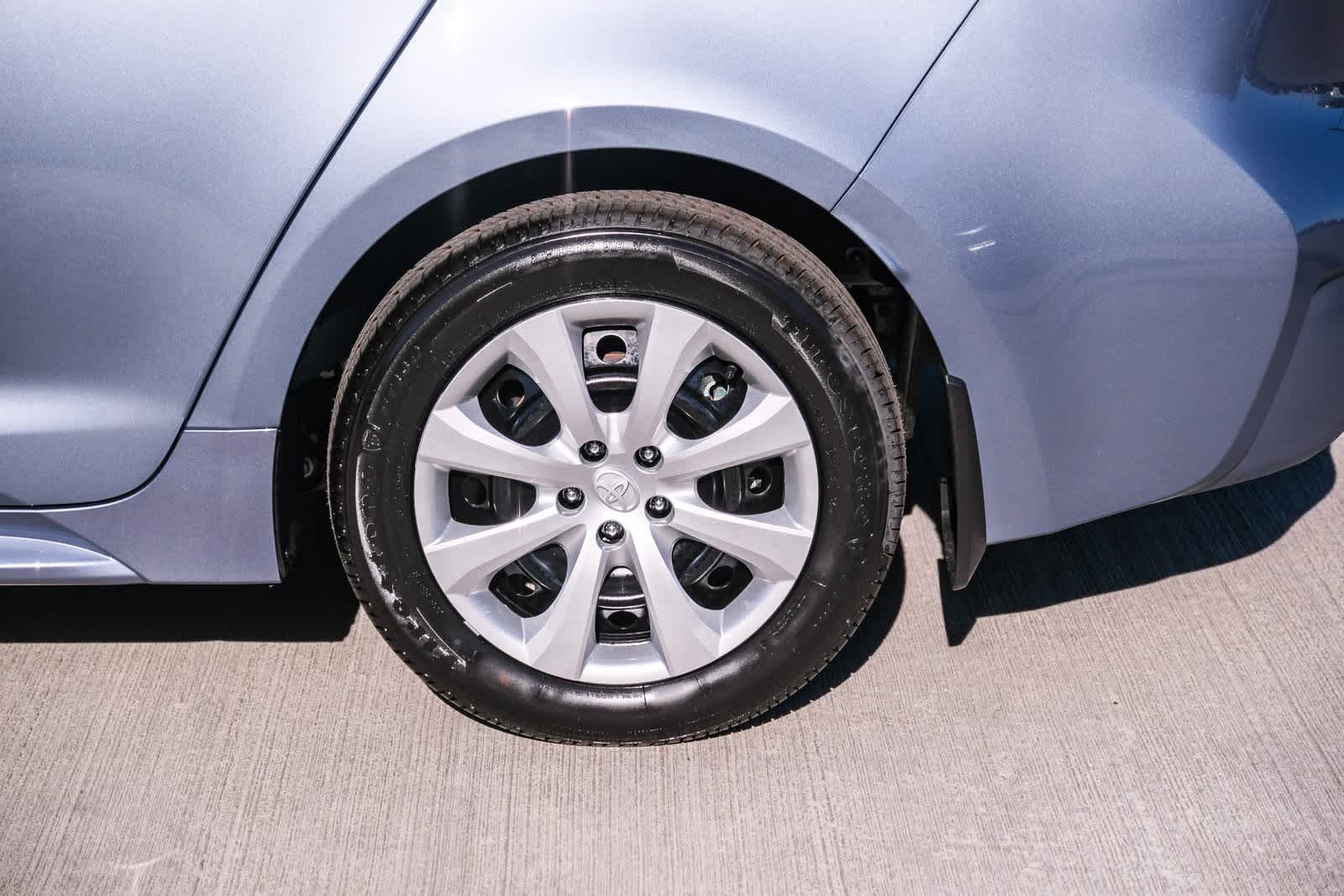 Thumbnail: 2025 Toyota Corolla - 8