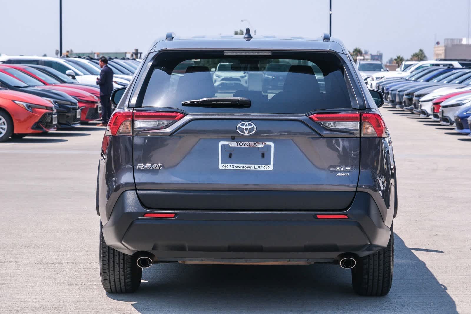 Thumbnail: 2022 Toyota RAV4 - 5