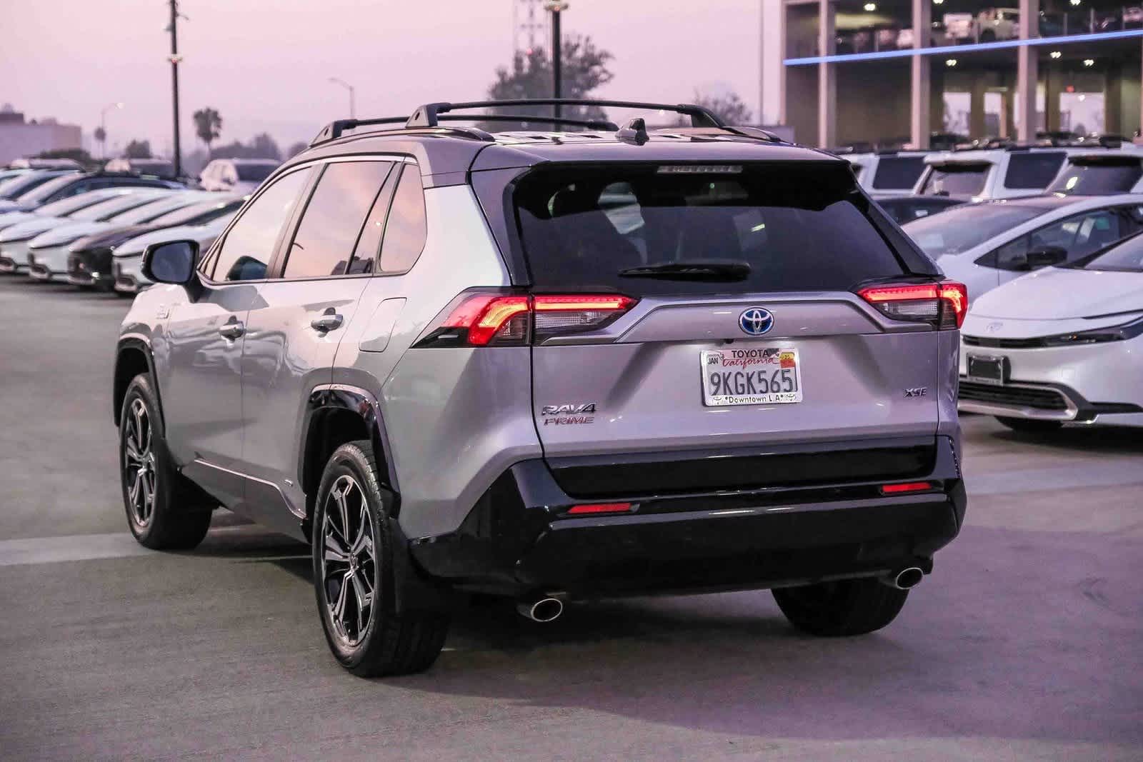 Thumbnail: 2024 Toyota RAV4 - 6