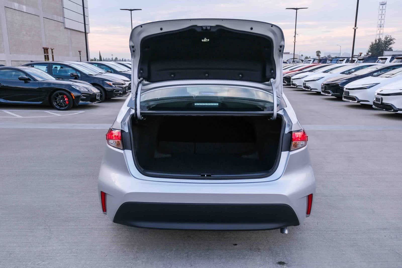 Thumbnail: 2025 Toyota Corolla - 27