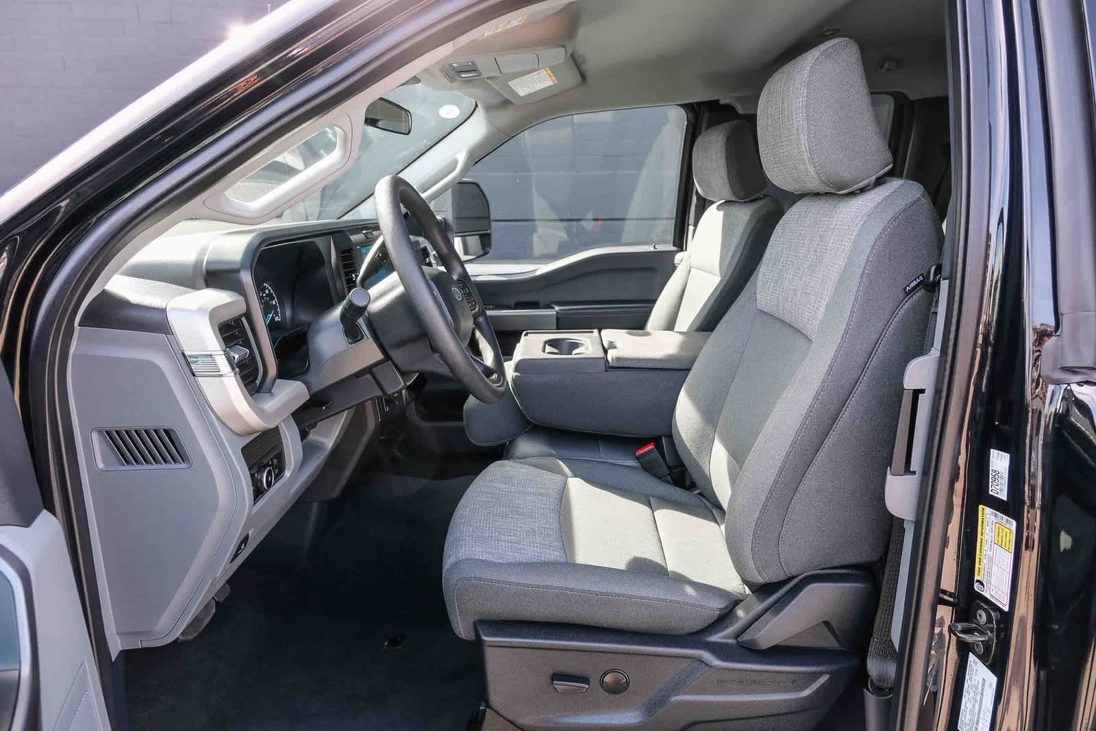 Thumbnail: 2025 Ford F-250 - 18