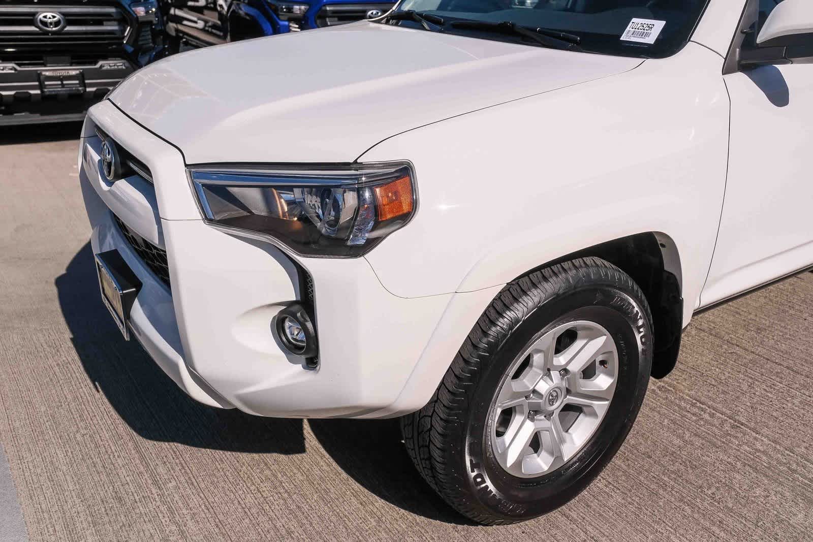 Thumbnail: 2024 Toyota 4Runner - 12