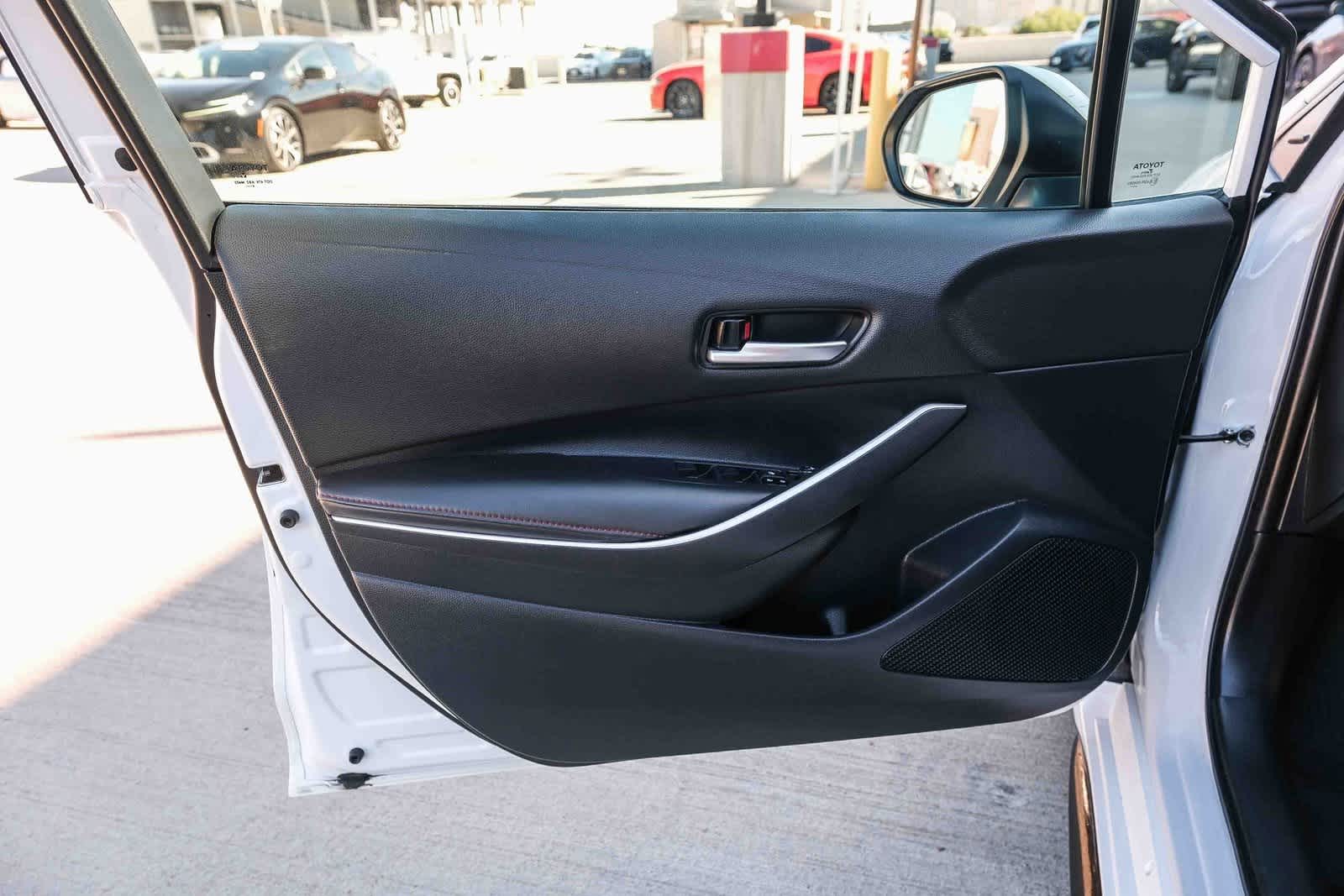 Thumbnail: 2025 Toyota Corolla - 20