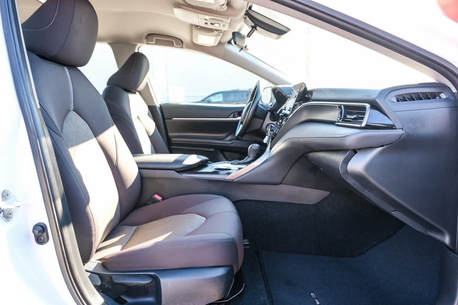 Thumbnail: 2024 Toyota Camry - 18