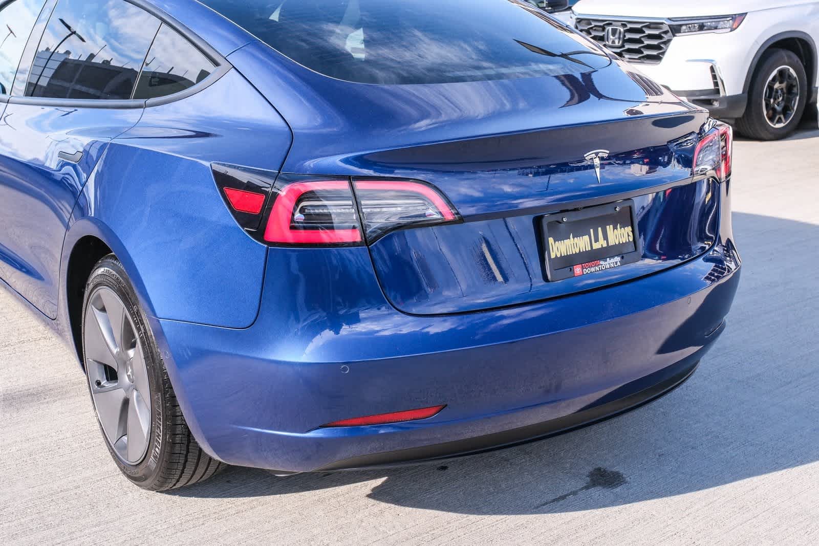 Thumbnail: 2021 Tesla Model 3 - 8