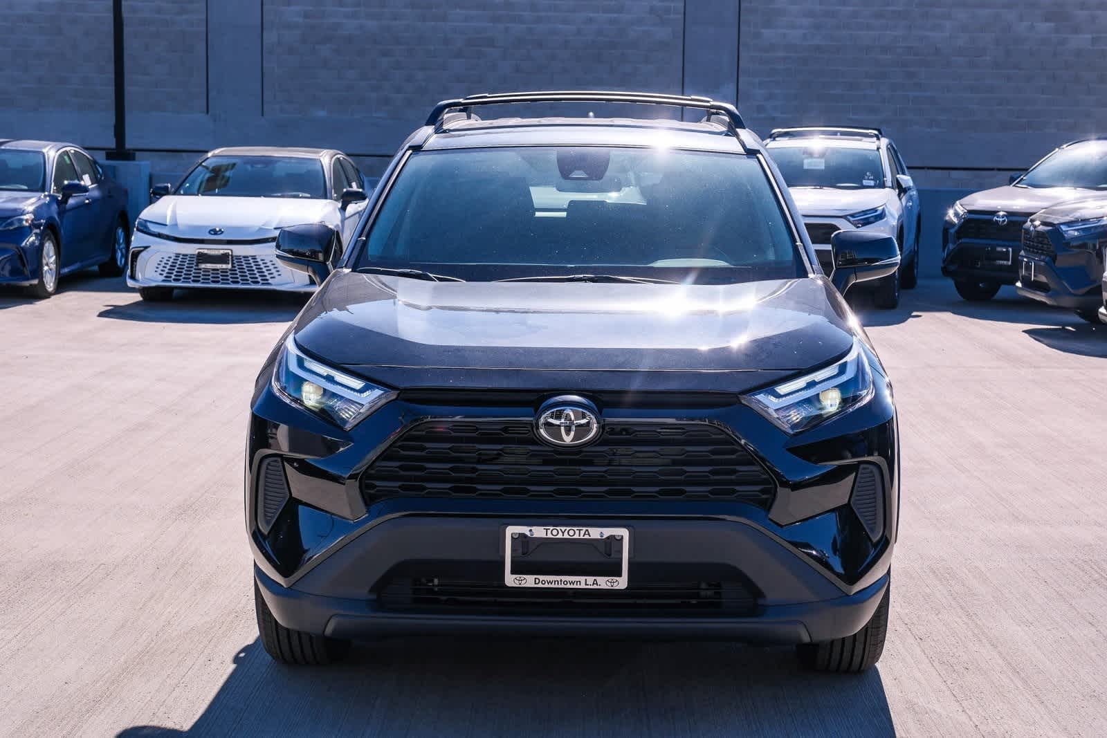 Thumbnail: 2025 Toyota RAV4 - 2