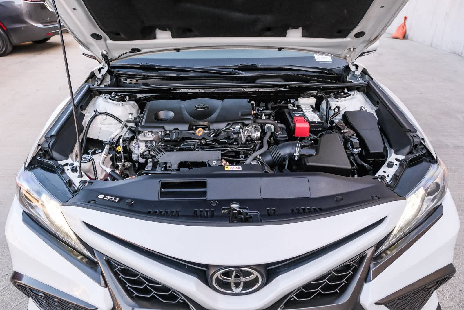 Thumbnail: 2022 Toyota Camry - 28