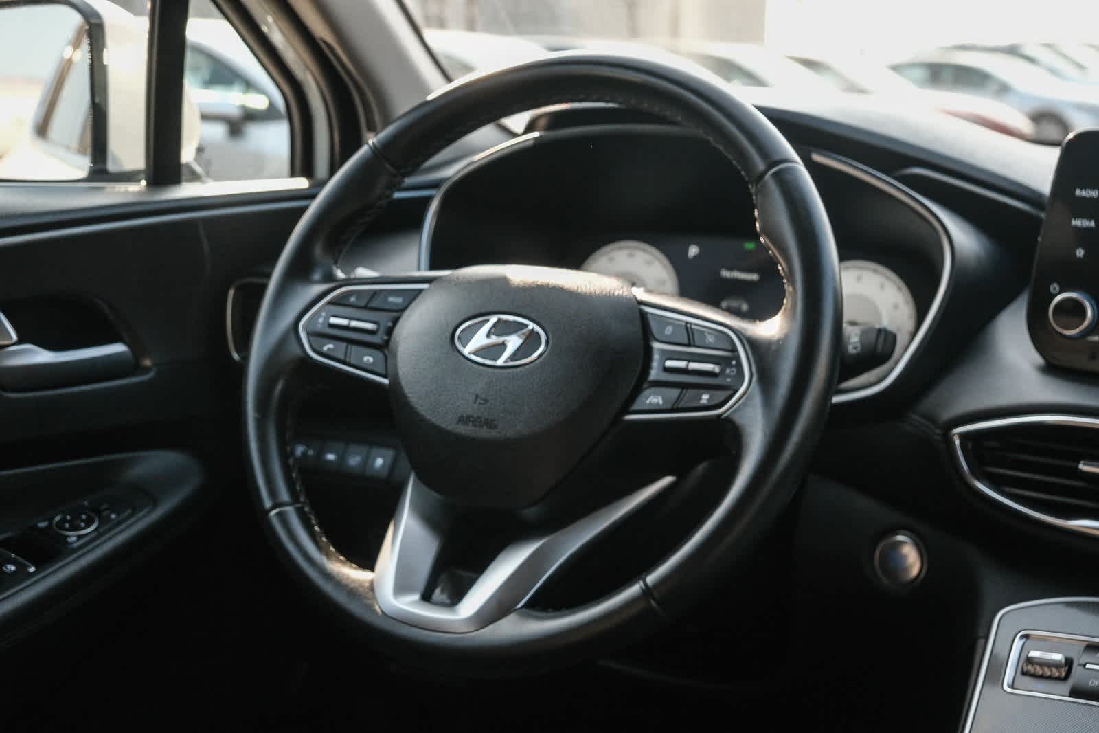 Thumbnail: 2022 Hyundai Santa Fe - 17