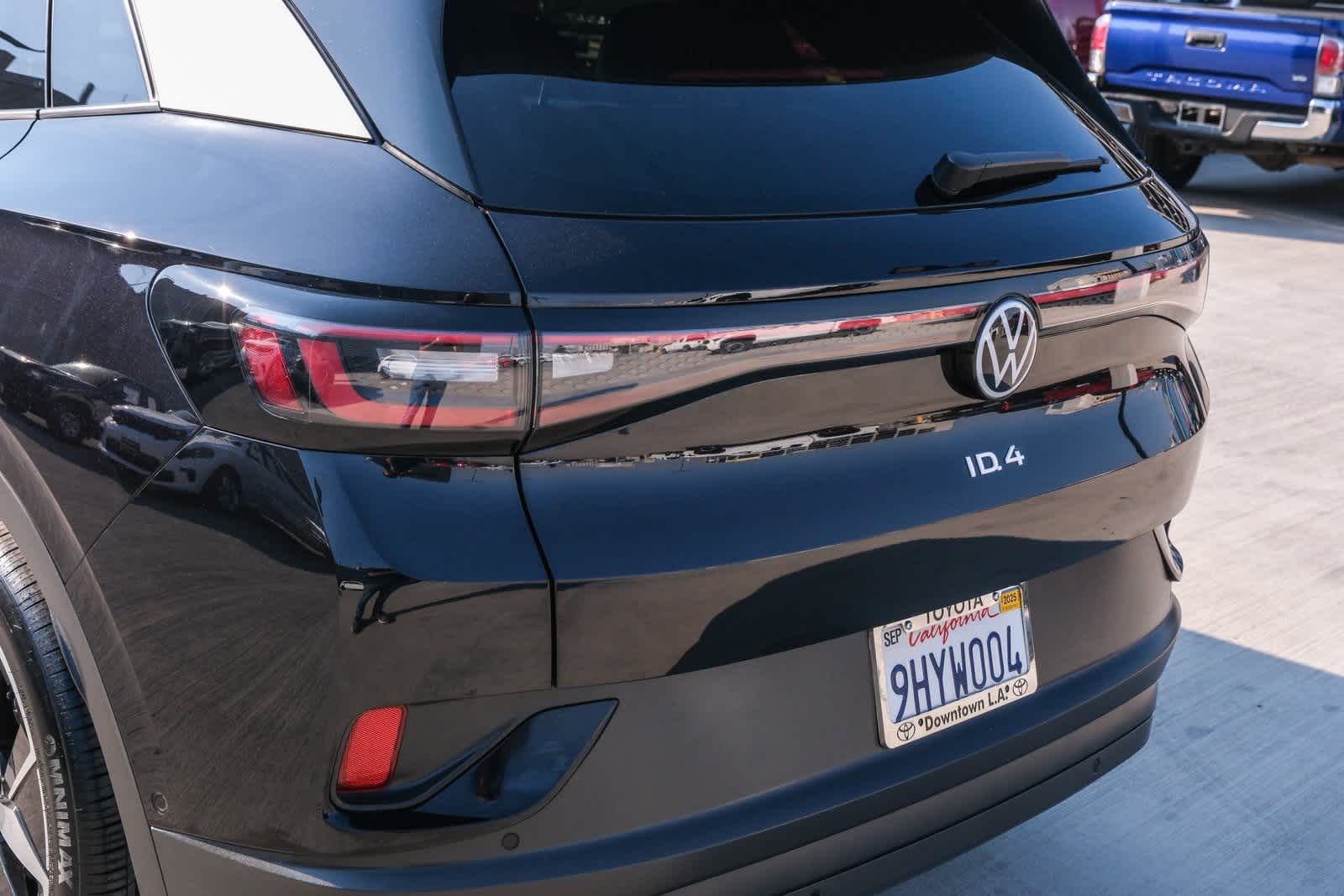 Thumbnail: 2023 Volkswagen ID.4 - 8