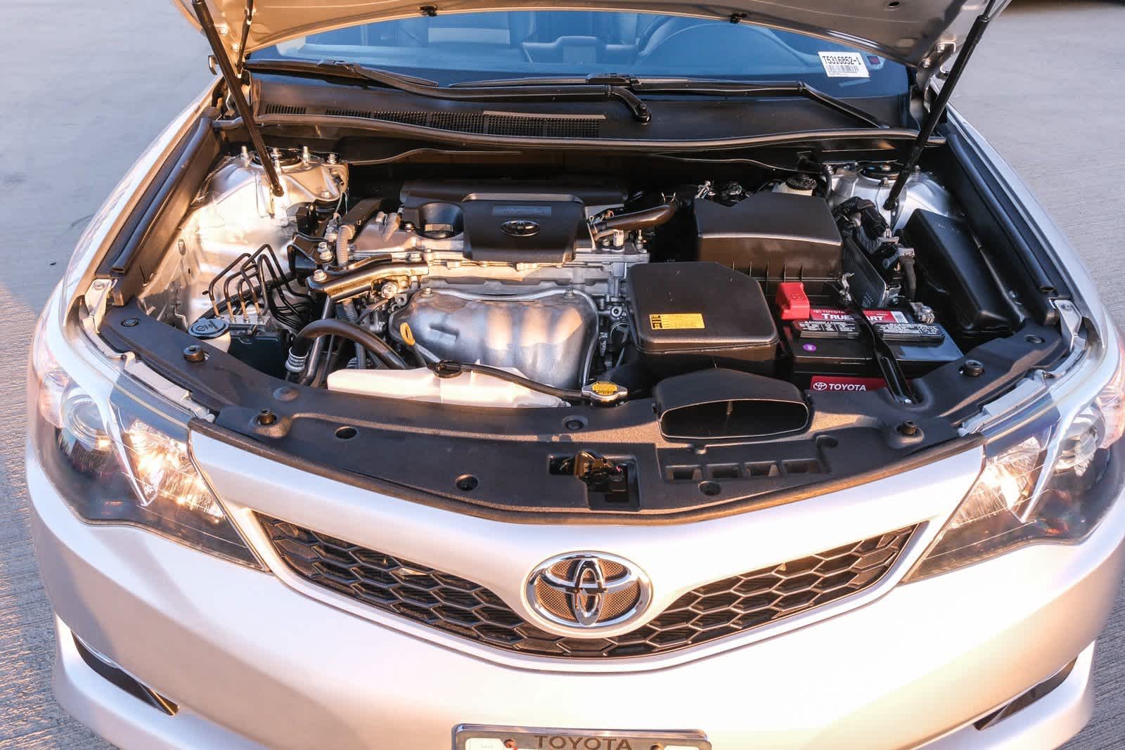 Thumbnail: 2014 Toyota Camry - 28