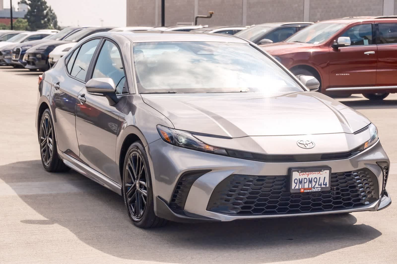 Thumbnail: 2025 Toyota Camry - 3