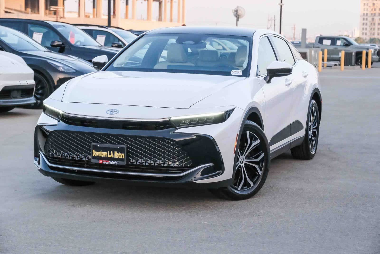 2023 Toyota Crown Limited -
                  Los Angeles, CA