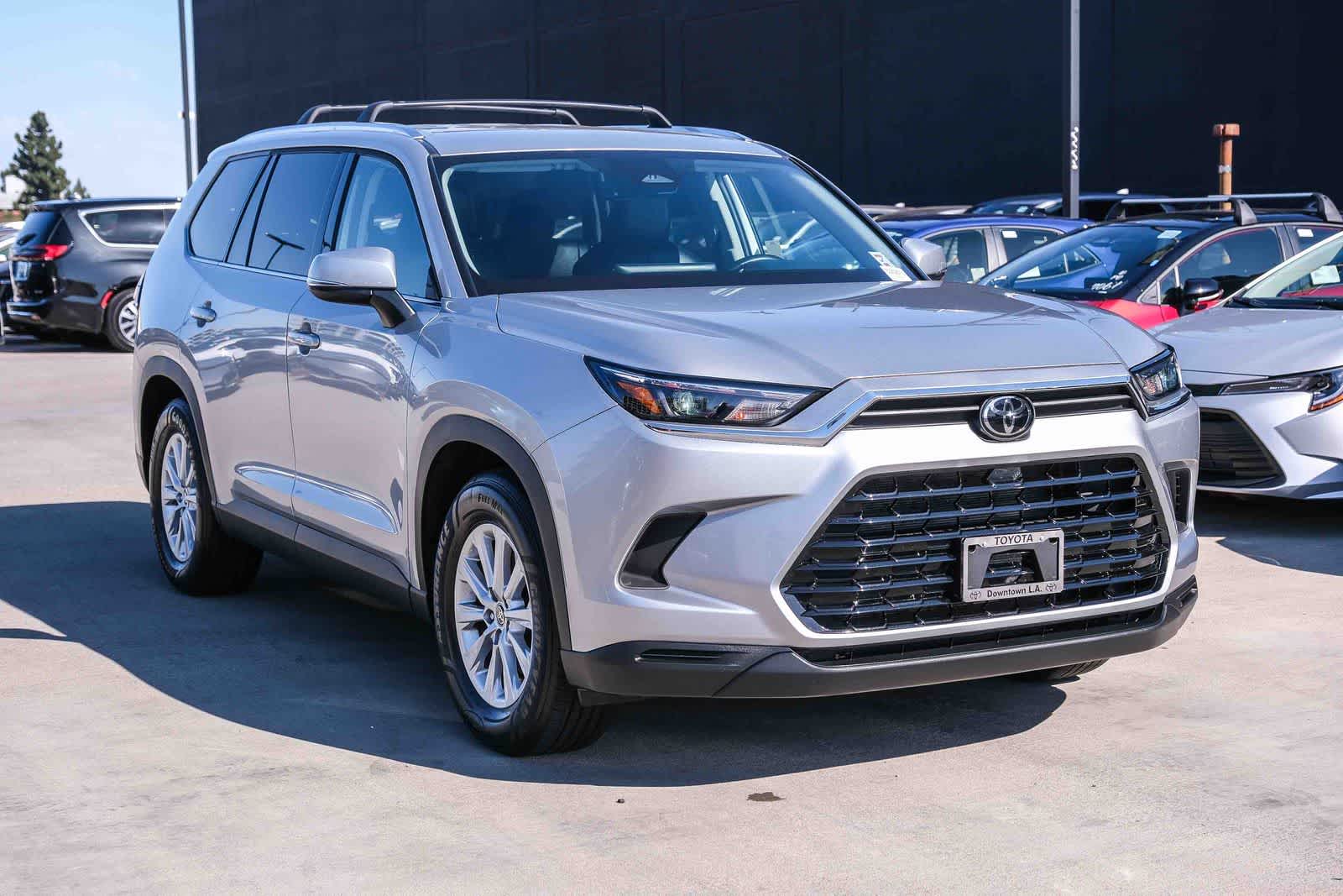 Thumbnail: 2026 Toyota Grand Highlander - 3