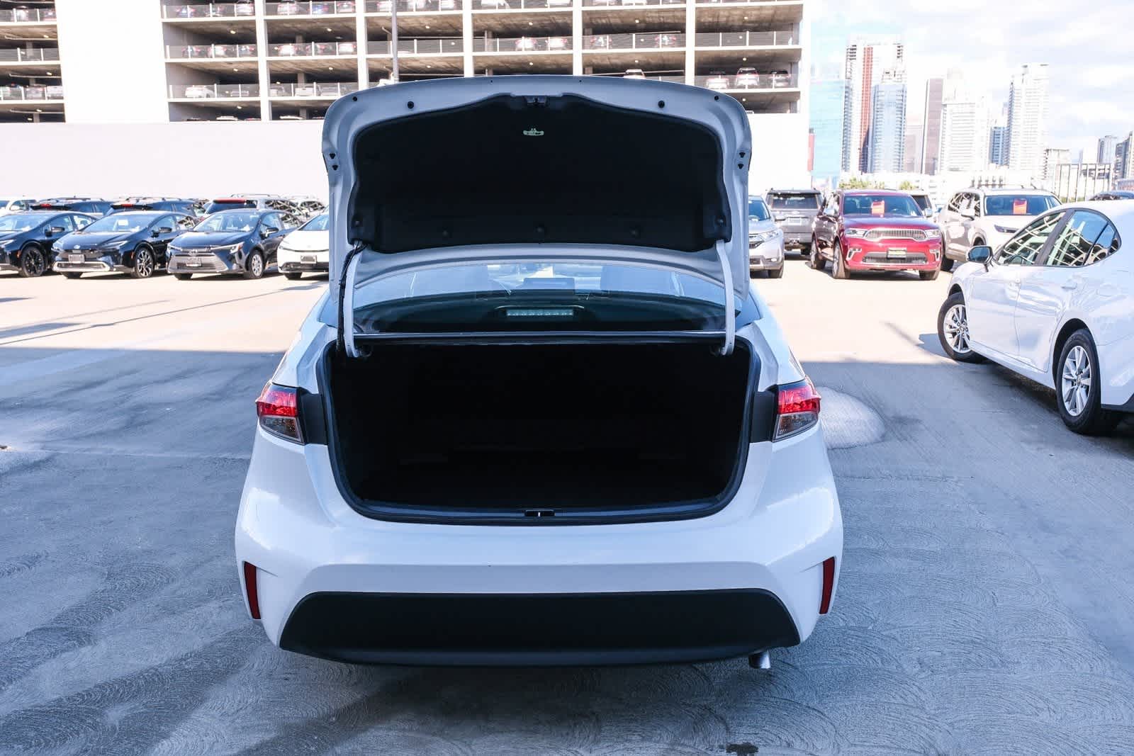 Thumbnail: 2025 Toyota Corolla - 26