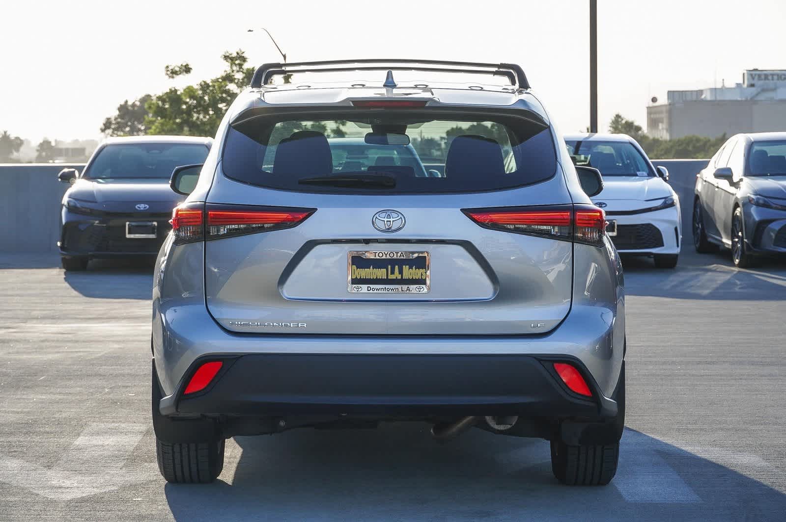 Thumbnail: 2021 Toyota Highlander - 5