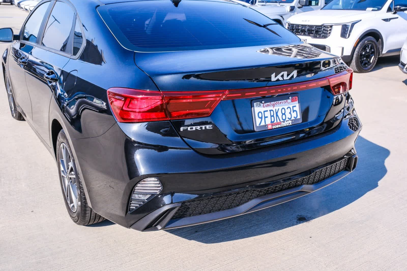 Thumbnail: 2023 Kia Forte - 8