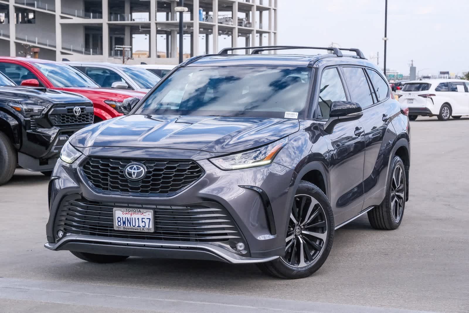 Thumbnail: 2021 Toyota Highlander - 1