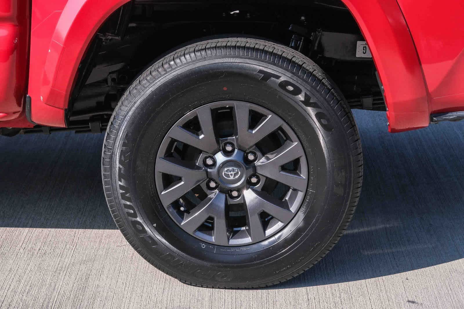 Thumbnail: 2022 Toyota Tacoma - 9