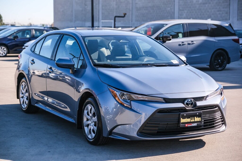 Certified 2025 Toyota Corolla LE Sedan