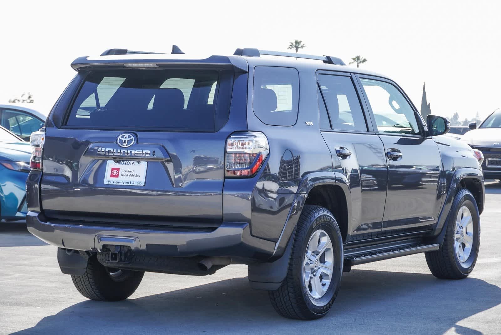 2022 Toyota 4Runner SR5 4