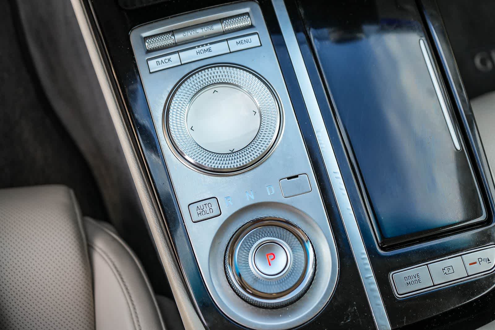 Thumbnail: 2022 Genesis G80 - 20