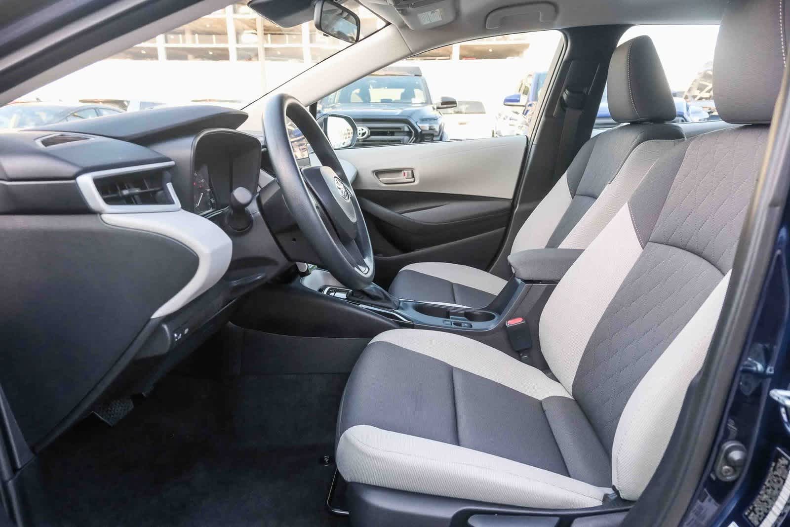 Thumbnail: 2025 Toyota Corolla - 18