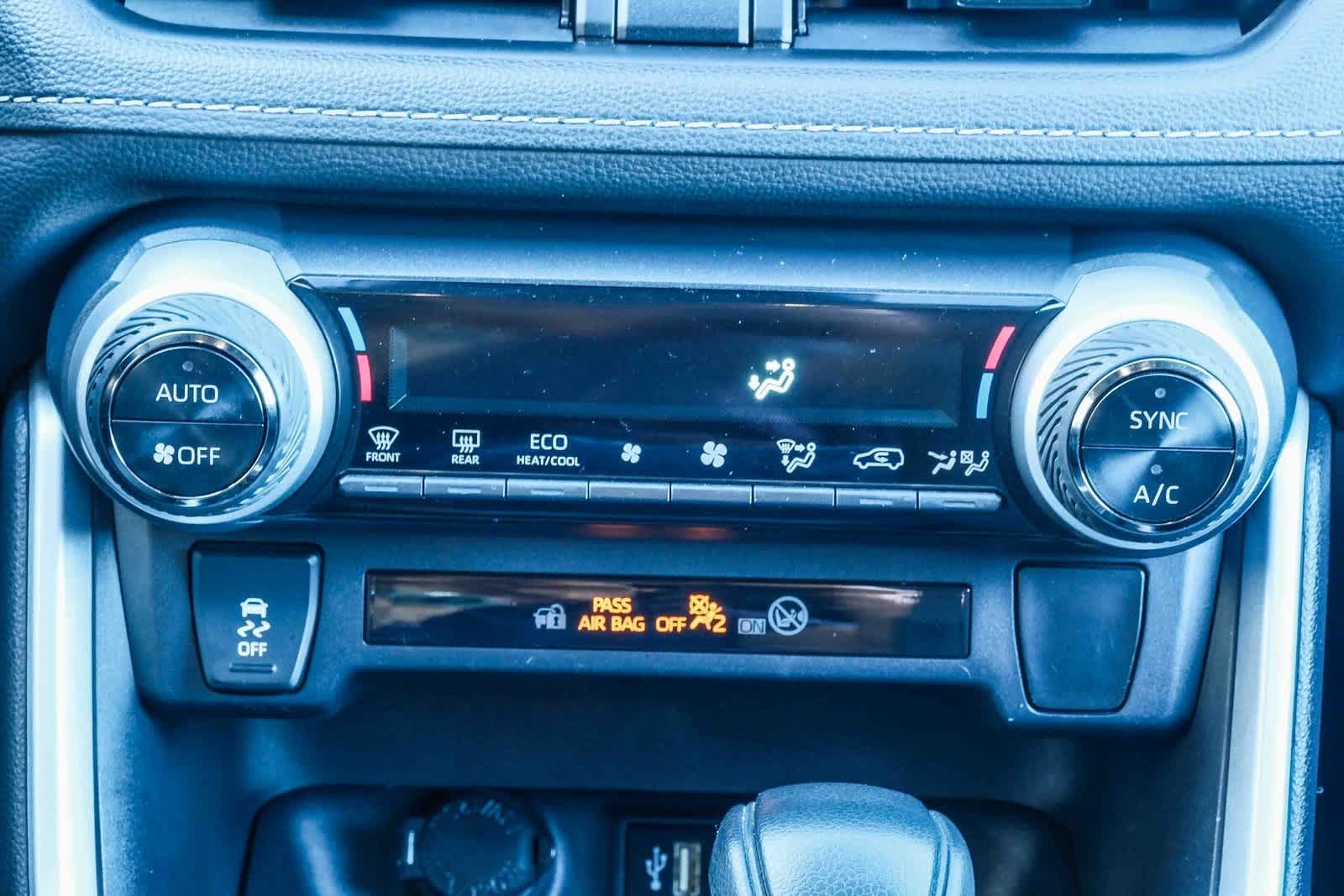 Thumbnail: 2024 Toyota RAV4 - 15