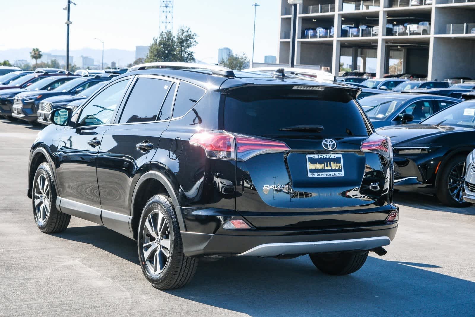 Thumbnail: 2017 Toyota RAV4 - 6