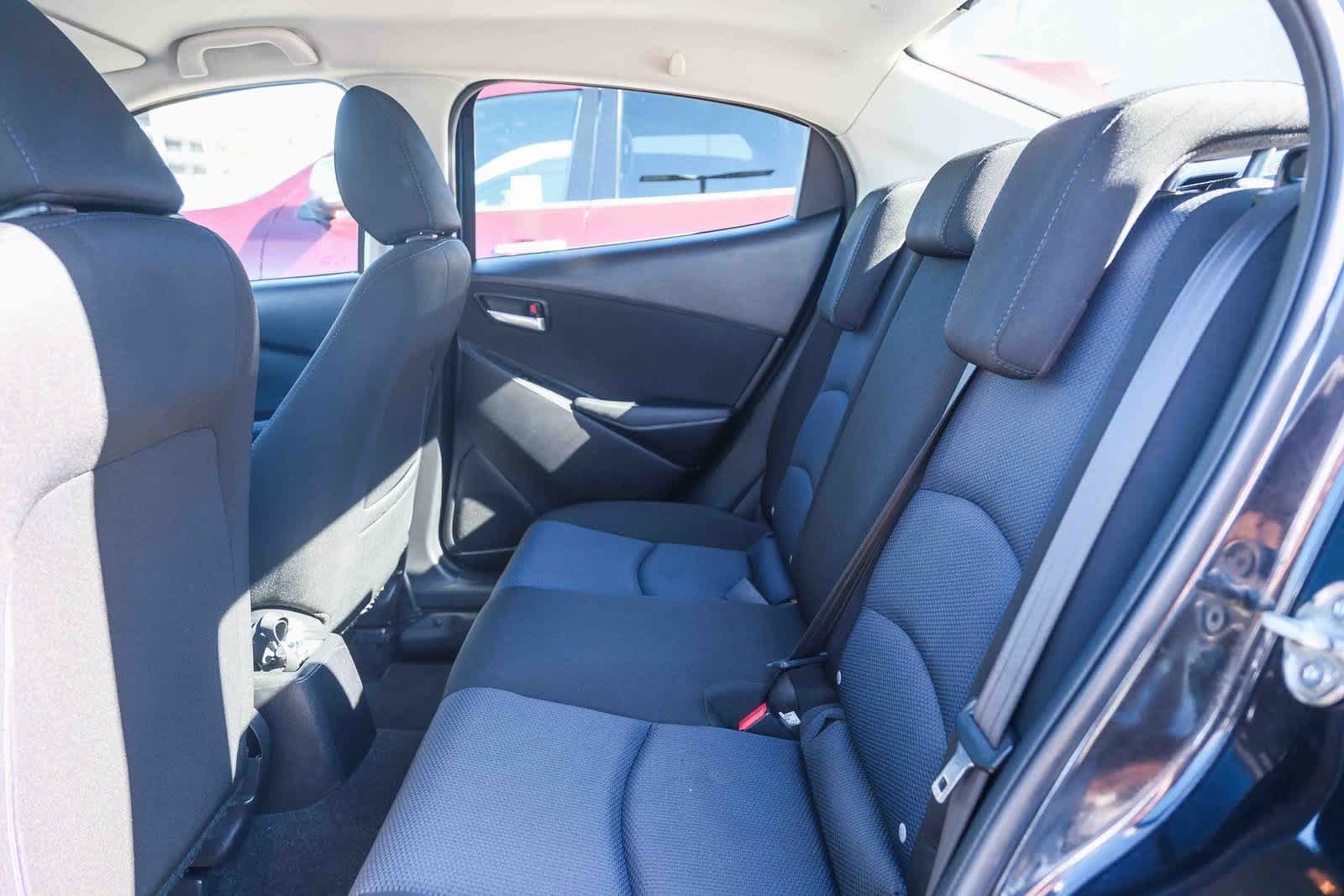 Thumbnail: 2018 Toyota Yaris iA - 19