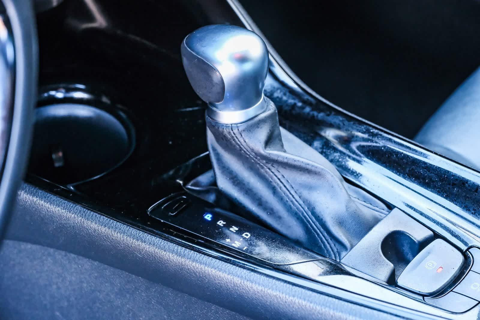 Thumbnail: 2022 Toyota C-HR - 21