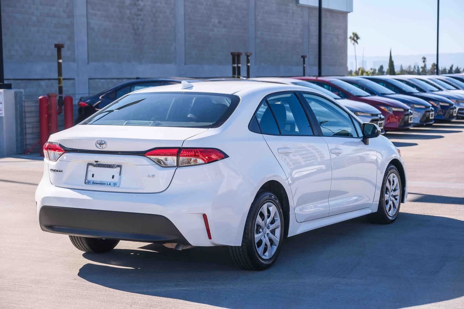 Thumbnail: 2023 Toyota Corolla - 4