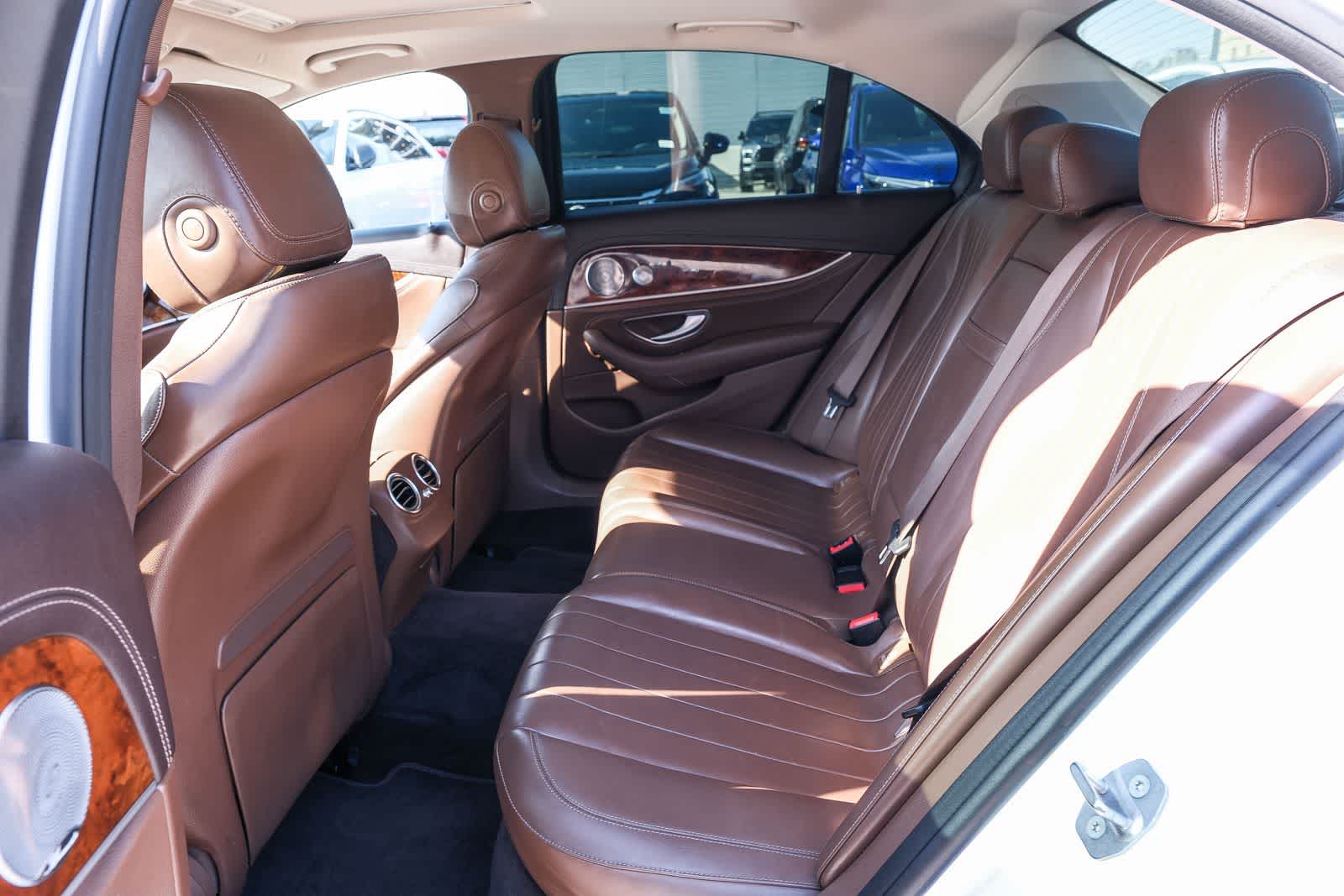 Thumbnail: 2018 Mercedes-Benz E-Class - 19