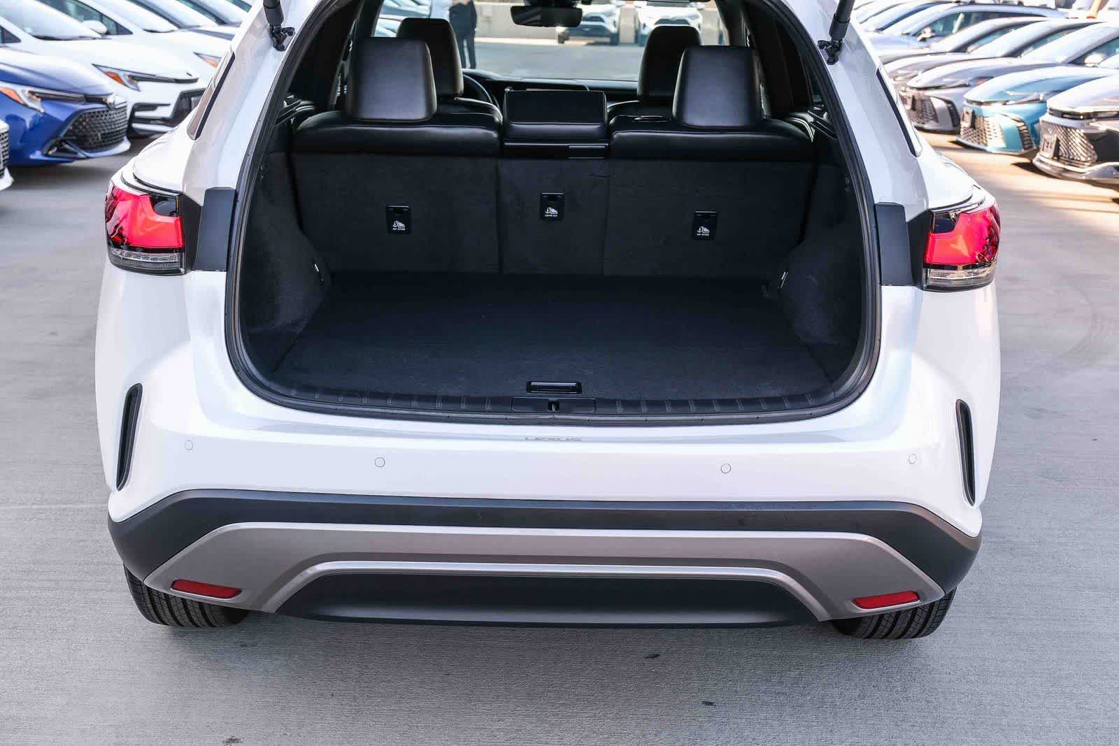 Thumbnail: 2024 Lexus RX - 26