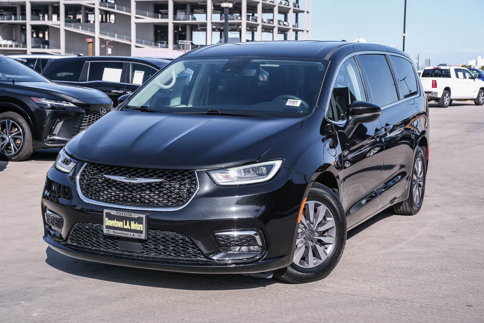 2023 Chrysler Pacifica Hybrid