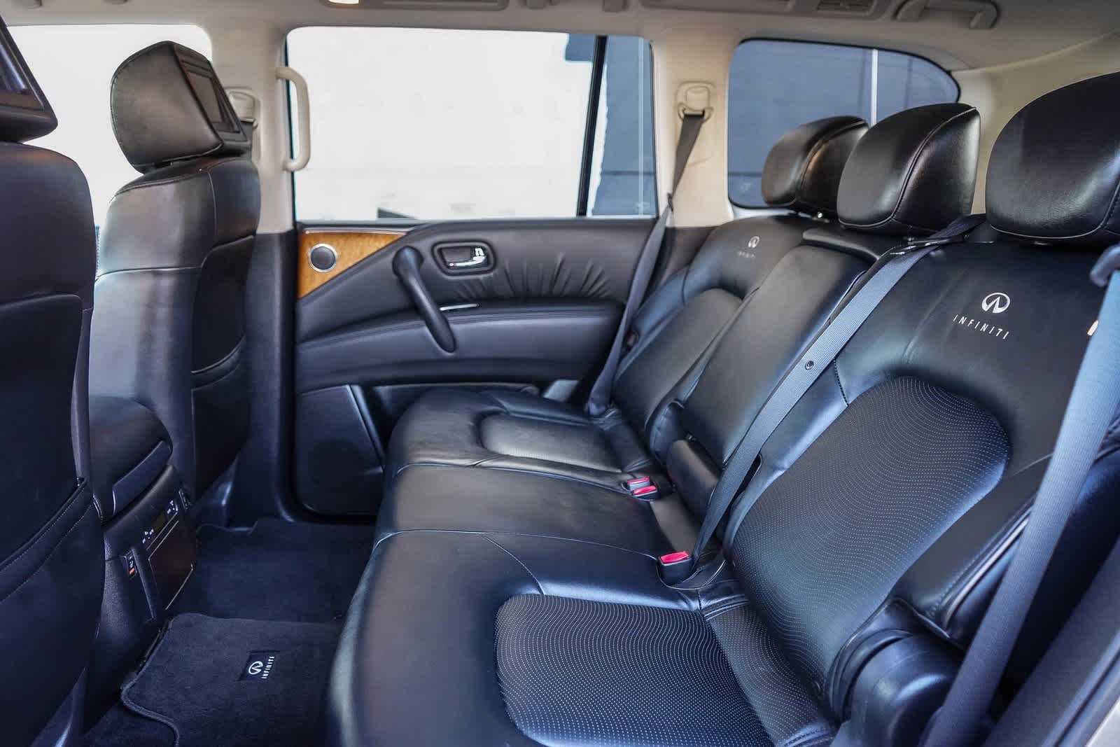 Thumbnail: 2012 INFINITI QX56 - 18