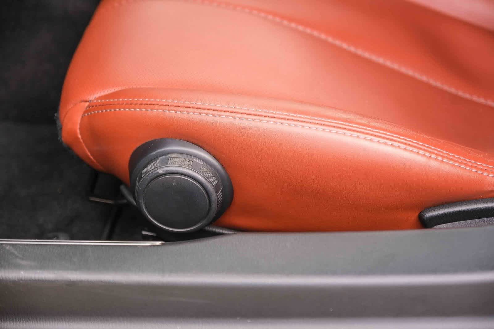 Thumbnail: 2023 Mazda MX-5 Miata - 20