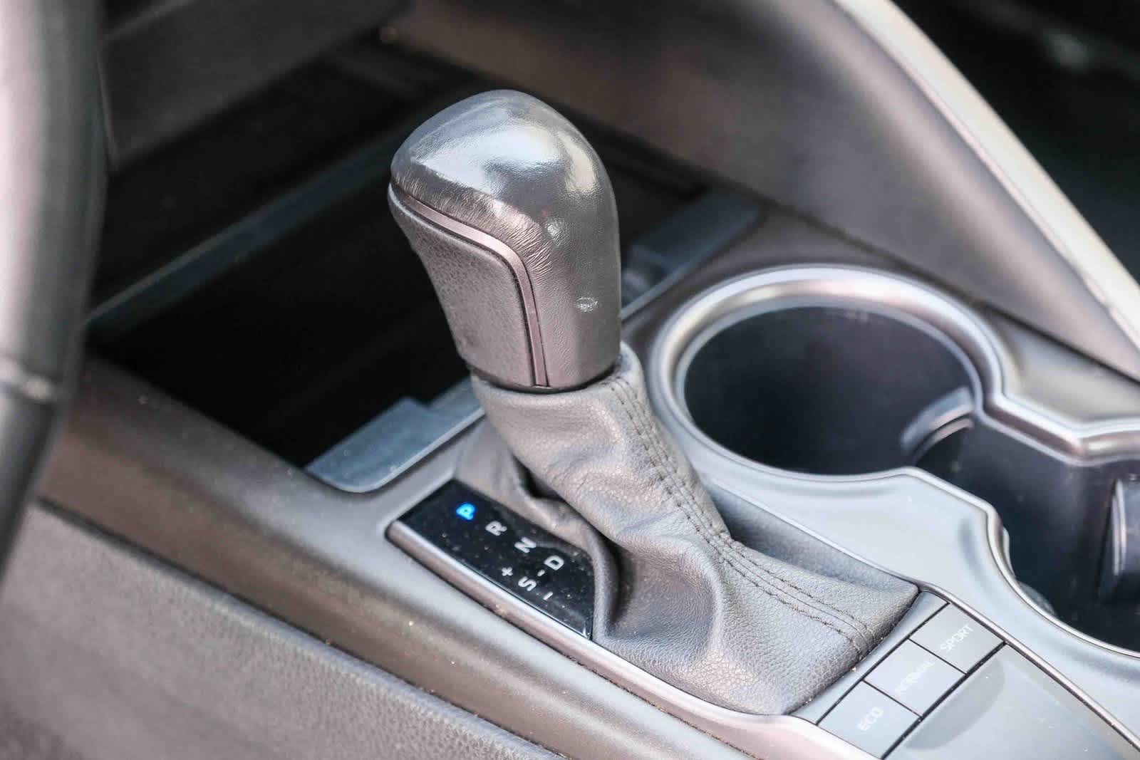 Thumbnail: 2024 Toyota Camry - 21