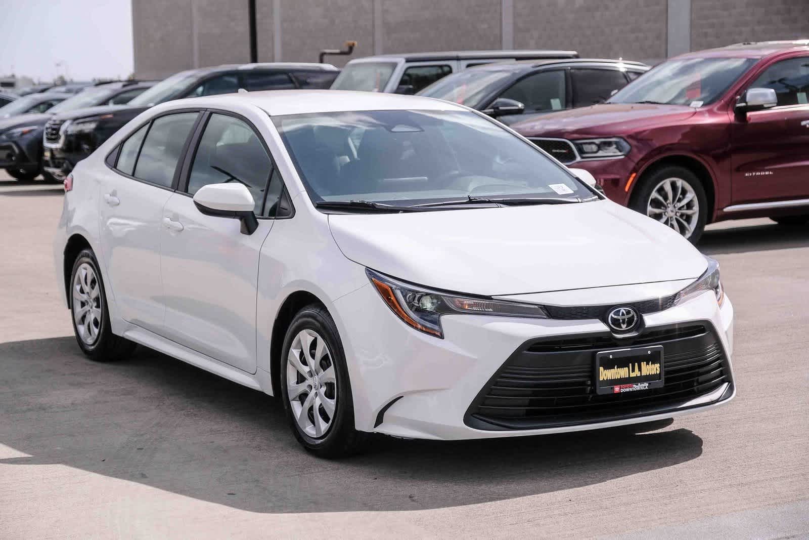 Thumbnail: 2024 Toyota Corolla - 3