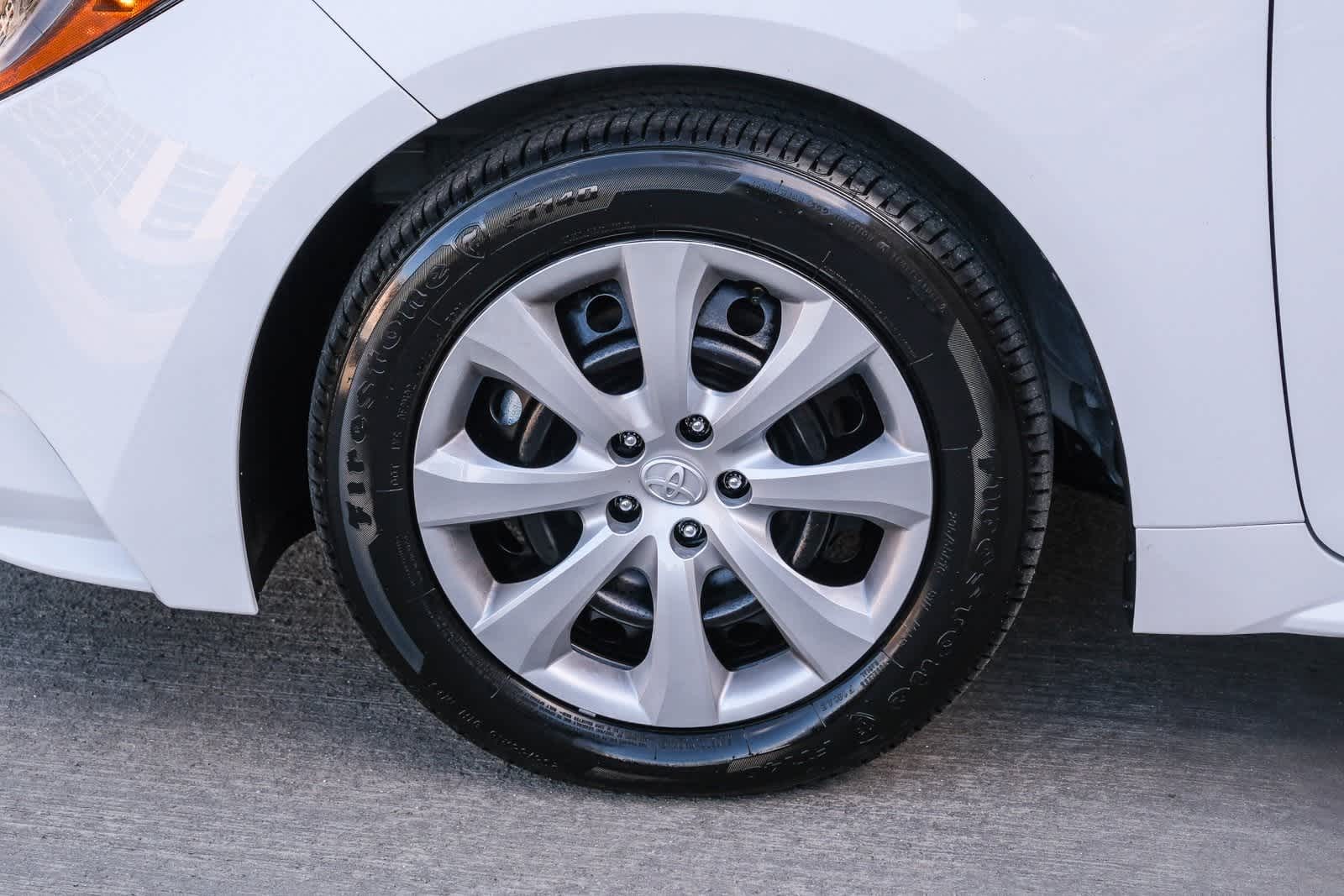 Thumbnail: 2025 Toyota Corolla - 10