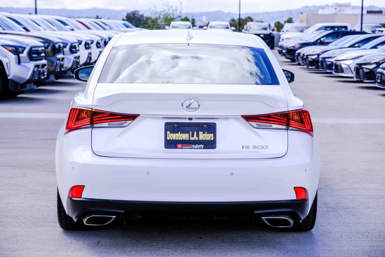 Thumbnail: 2018 Lexus IS - 5