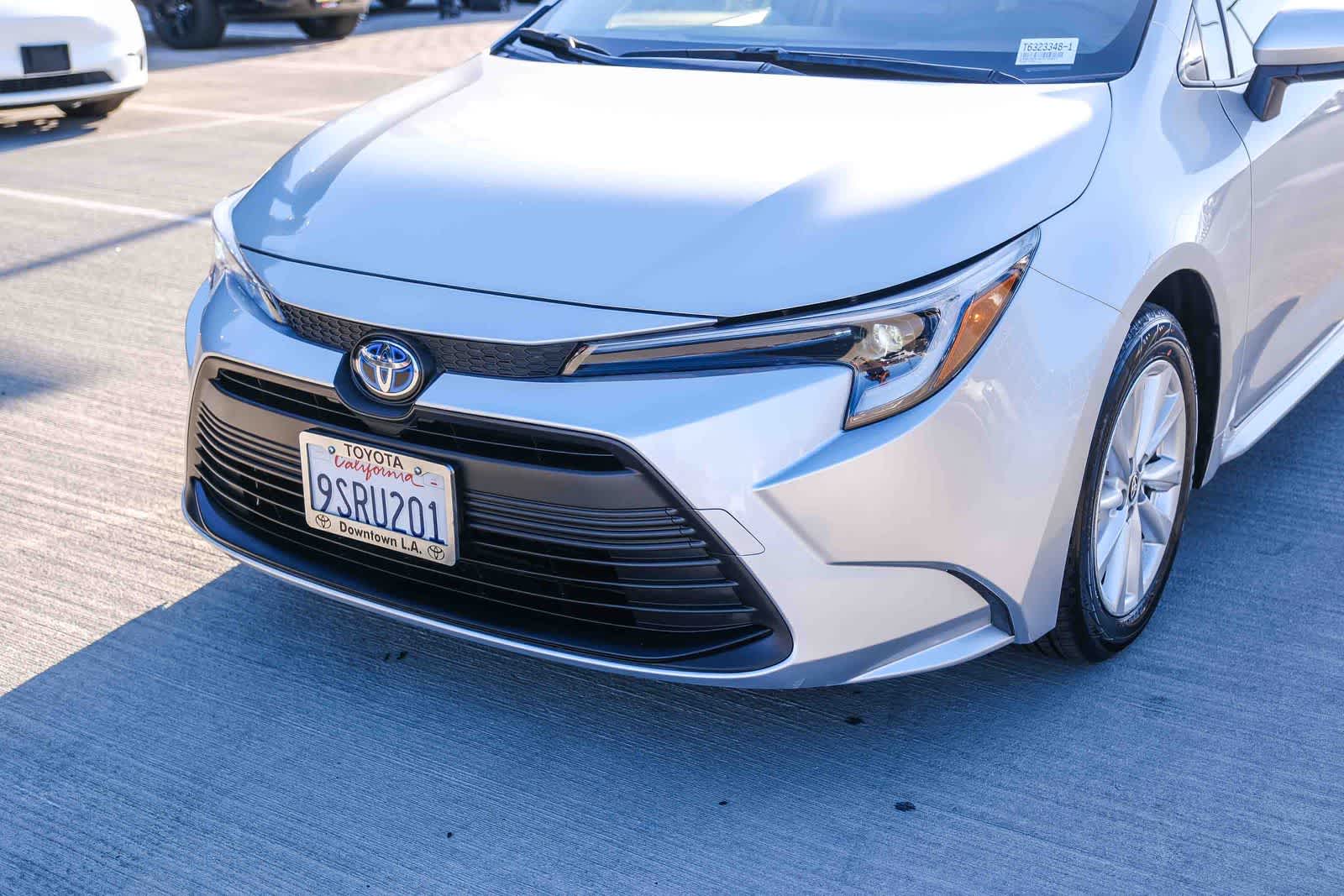 Thumbnail: 2025 Toyota Corolla - 11