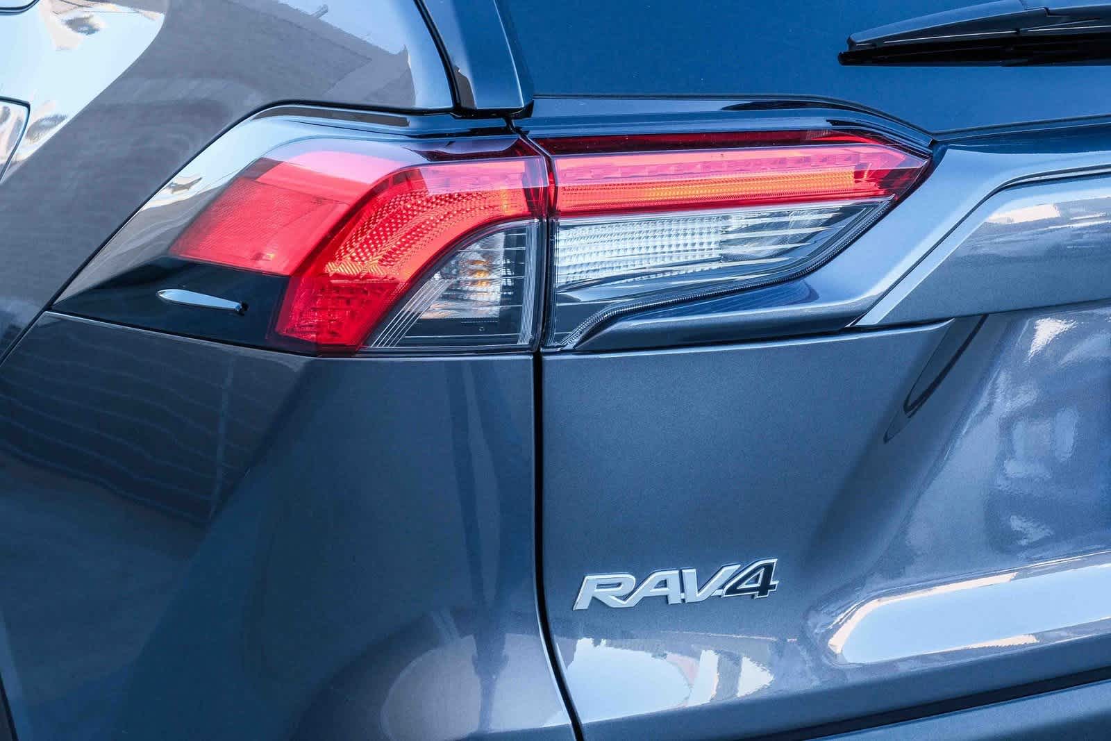 Thumbnail: 2024 Toyota RAV4 - 7
